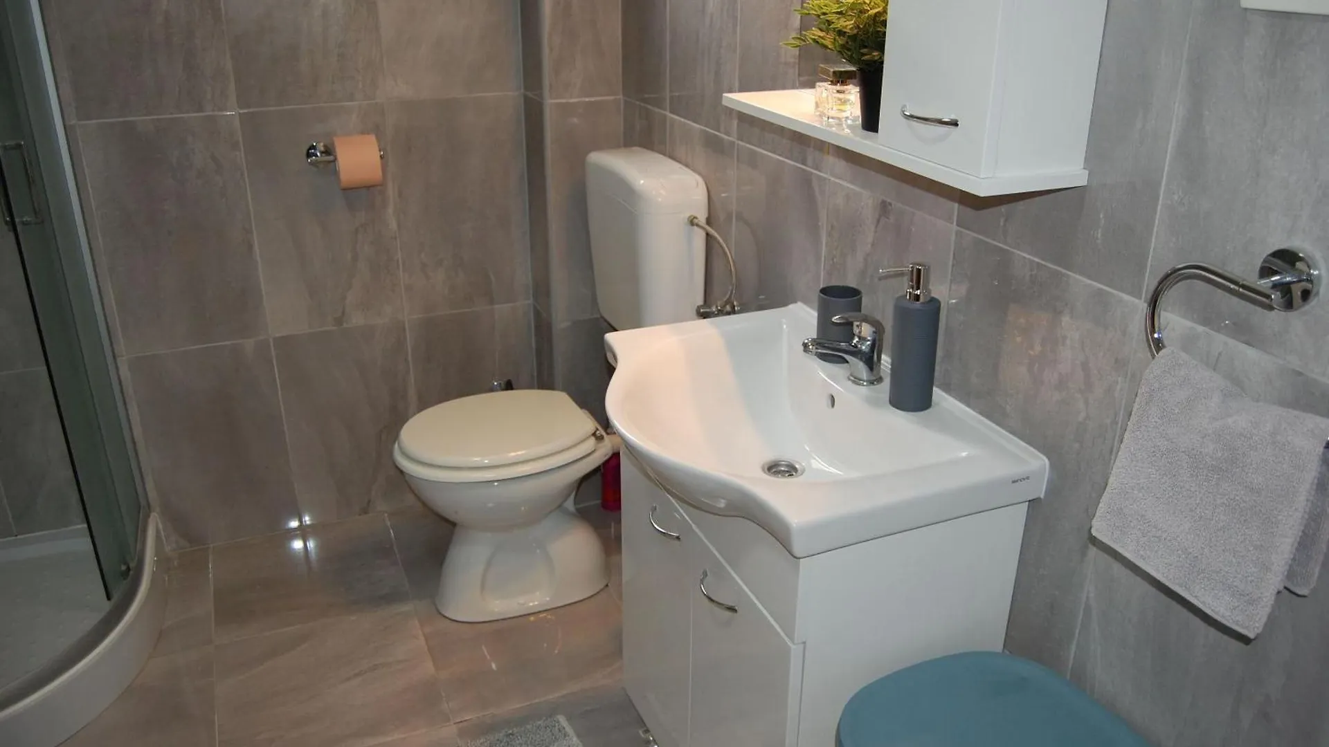 Apartment Sun - 100M From Sea Kastela