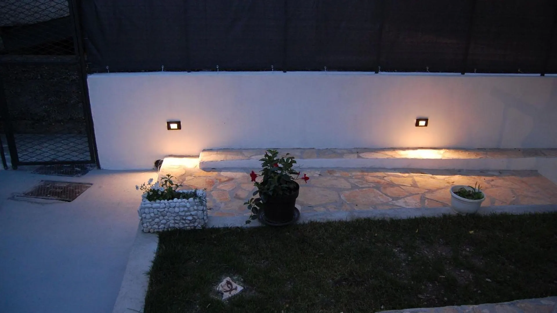 Apartment Sun - 100M From Sea Kastela