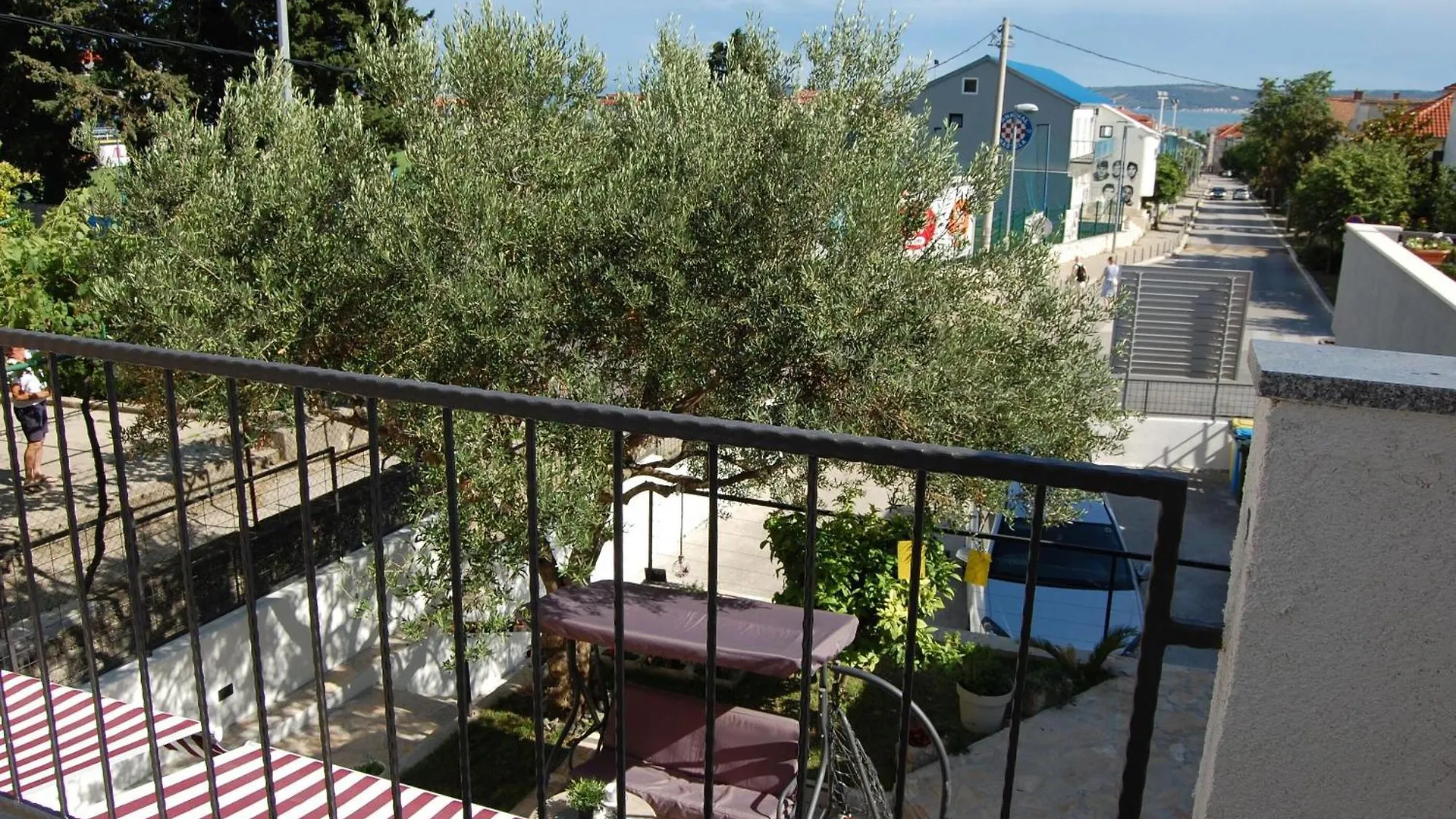 Apartment Sun - 100M From Sea Kastela